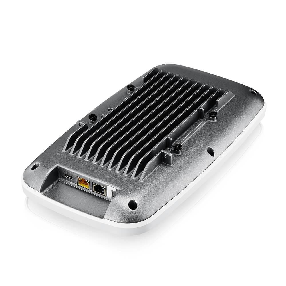 Zyxel WBE630S,  BE12.3K (2.4GHz: 2x2:2,  5 or 6GHz: 4x4:4) MU-MIMO,  Smart Antenna, Dual Radio 2.4 and 5 or 6GHz, incl 1 year2 
