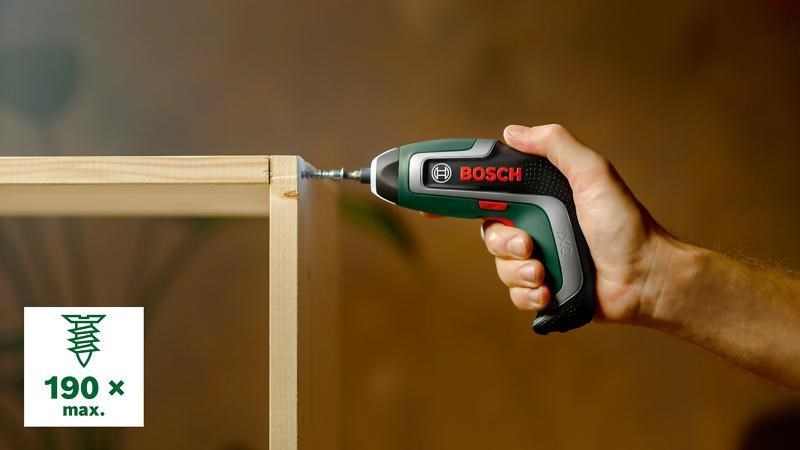 Bosch IXO 7 akumulátorový šroubovák s přísluešnstvím2 