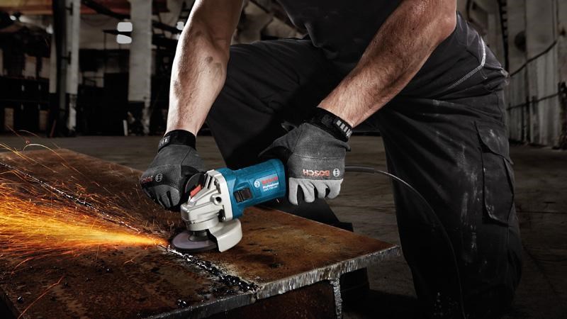 Bosch GWS 750 S úhlová bruska2 