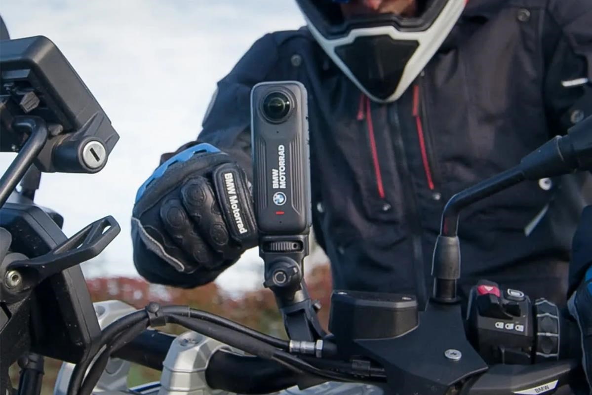 Insta360 X4 BMW limitovaná edice akční kamera, 8K  30 fps, 4K až 100 fps, 6osý gyroskop, 360° záběr, Active HDR8 