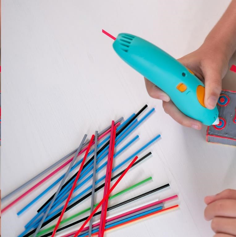 3Doodler 3D Pero Start+ Bundle + 147 náplní,  12 šablon,  9 karet aktivit,  podložka6 