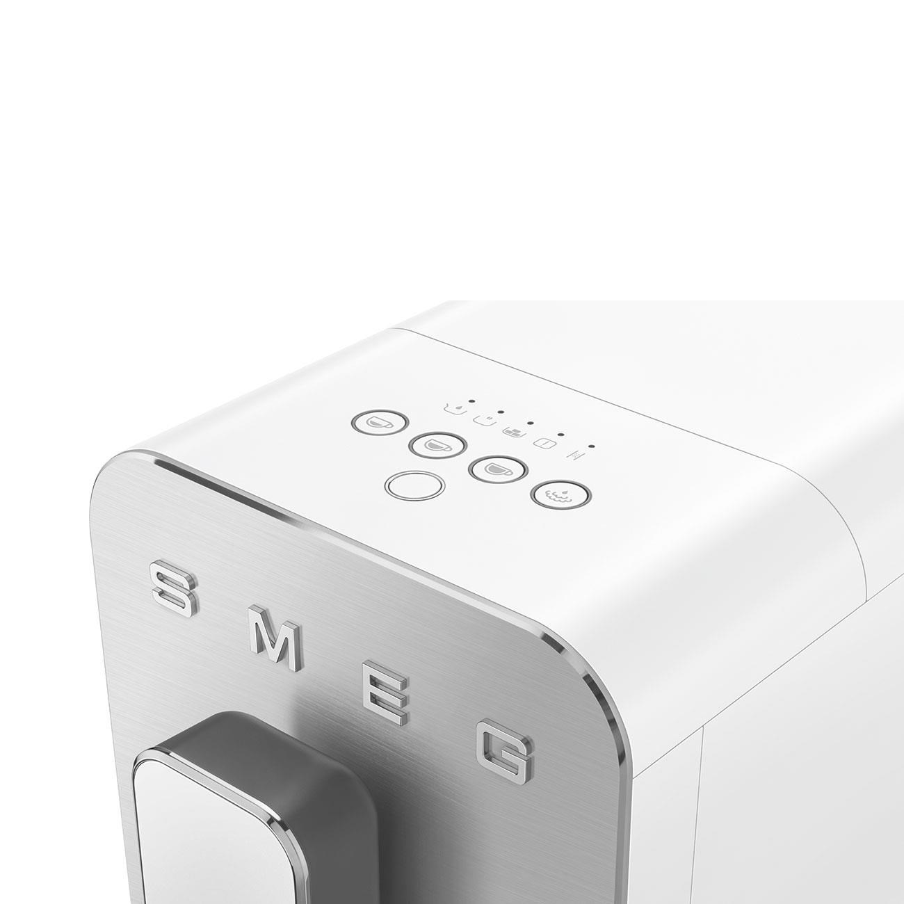 BAZAR - SMEG BCC12WHMEU automatický kávovar,  1350 W,  19 bar,  vestavěný mlýnek,  1.4 l nádoba na vodu,  opraveno3 