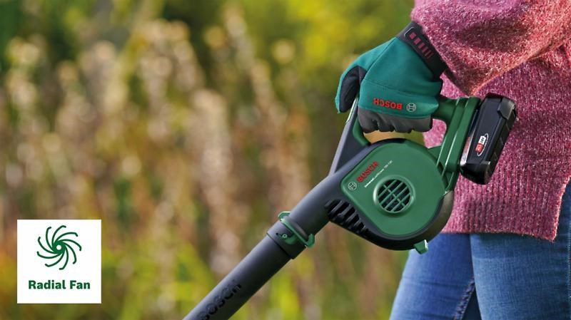 Bosch UniversalLeafBlower 18V-130 akumulátorový fukar na listí, akumulátor, proudění vzduchu 185 – 245 km/h3 