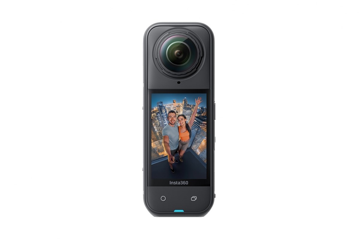 Insta360 X5 akční kamera,  8K 360° video,  triple AI čip,  vodotěsnost do 15 m,  6osá stabilizace,  2400 mAh baterie0 
