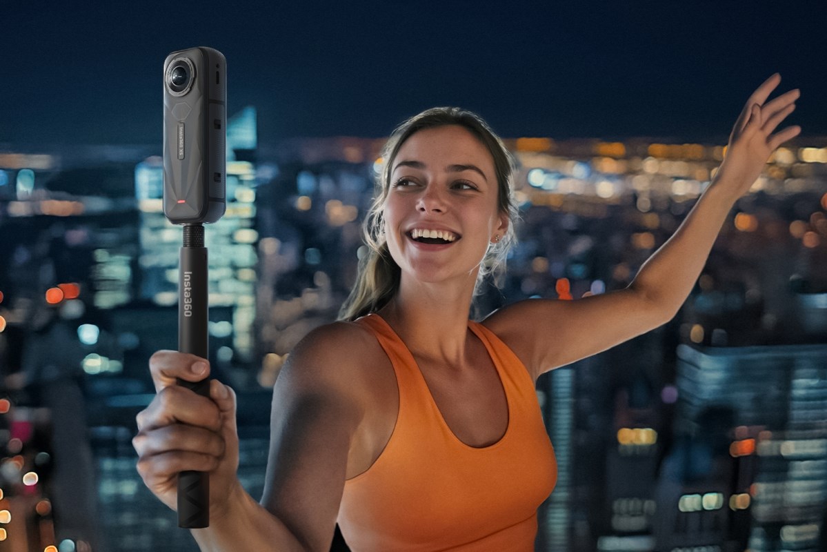Insta360 X5 akční kamera,  8K 360° video,  triple AI čip,  vodotěsnost do 15 m,  6osá stabilizace,  2400 mAh baterie9 