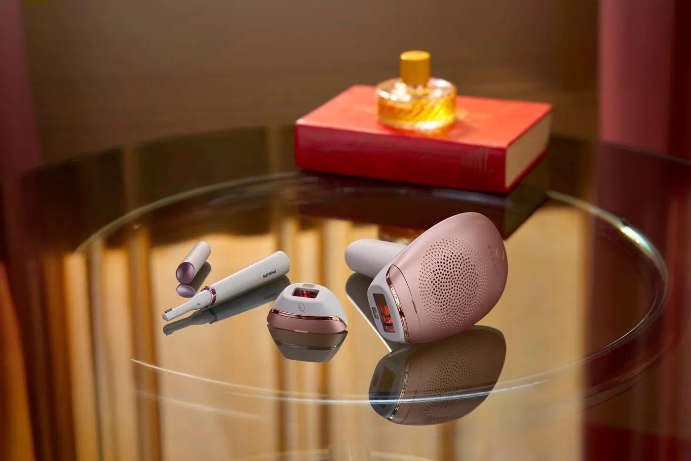 Philips Lumea IPL 7000 Series epilátor,  zastřihovač HP6388,  aplikace,  2 nástavce4 