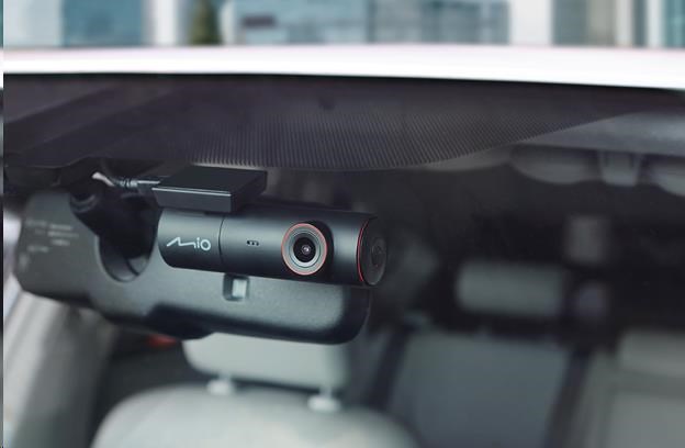 BAZAR - Mio MiVue J35 2.5K GPS WIFI - kamera pro záznam jízdy - Poškozený obal (Komplet)1 