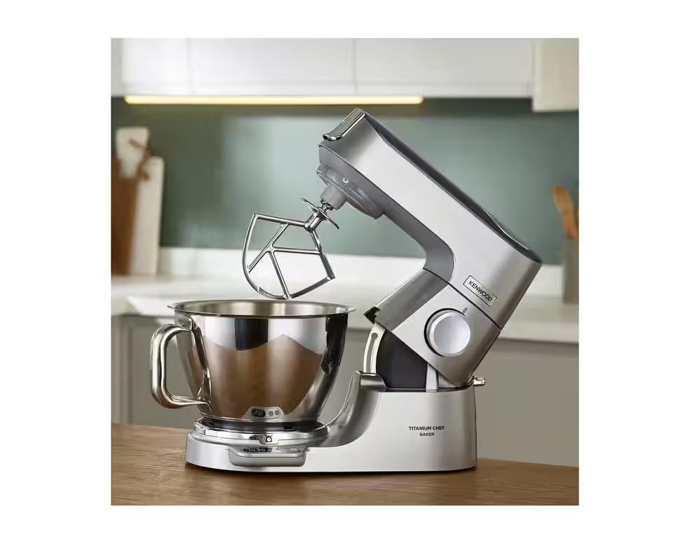 Kenwood Titanium Chef Baker kuchyňský robot,  zabudovaná váha,  časovač,  stříbrná4 