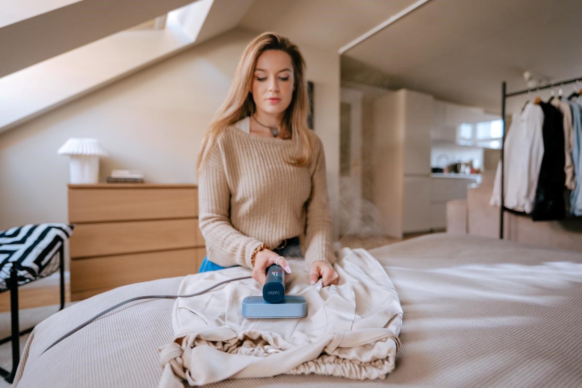 Lauben Handheld Steam Iron 1200GB - napařovač oděvů15 