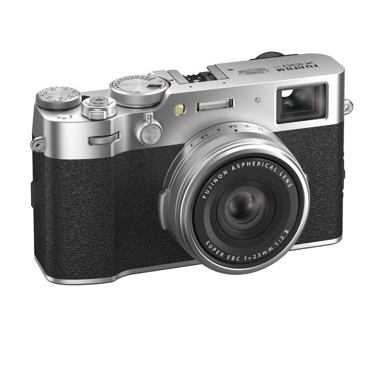 Fujifilm X100VI silver2 