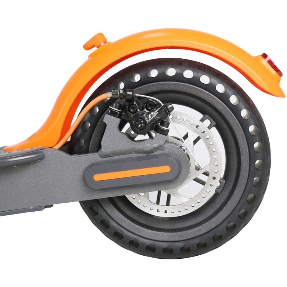 RhinoTech bezdušová pneumatika pro Scooter děrovaná 8.5x2,  černá2 