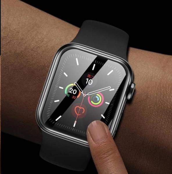 COTECi 4D sklo s celoplošným lepením s černým lemem pro Apple watch 41 mm1