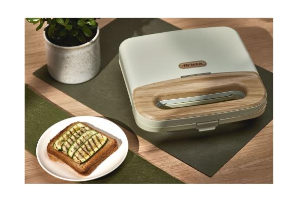 Ariete Breakfast Wood Sandwich 1971/06, krémový