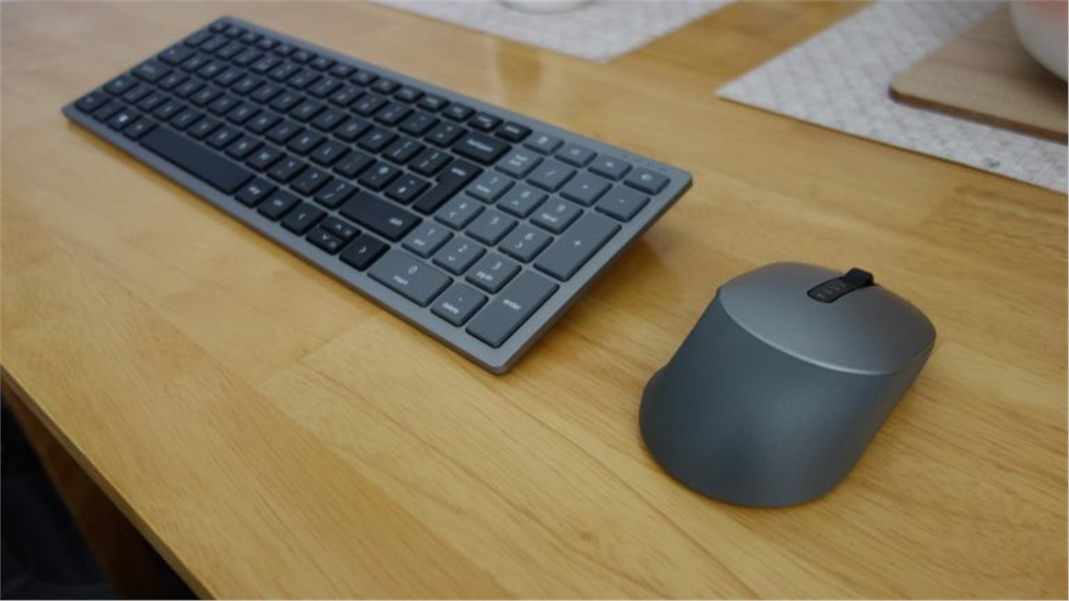 Dell Multi-Device Wireless Combo KM7120W CZ/ SK - Titan Gray - SET bezdrôtovej klávesnice a myši3 