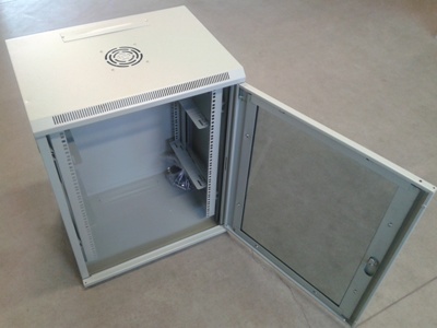 Datacom 19" rozvádzač jednodielny 15U/ hl.450mm2 