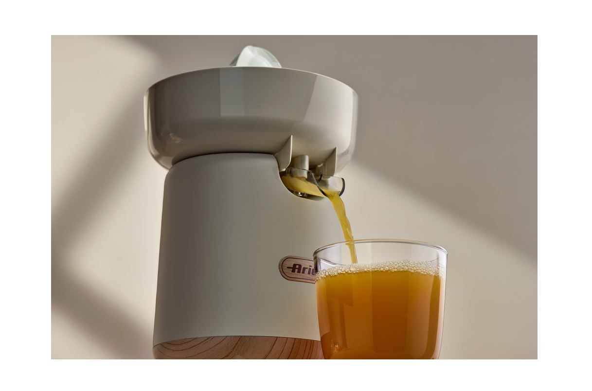 Ariete Breakfast Wood Citrus Juicer 417/06, krémový0 