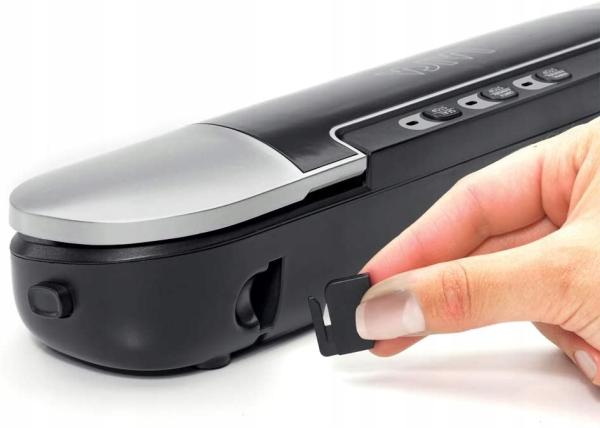 Vákuovačka Laica Slim Magnet VT32053