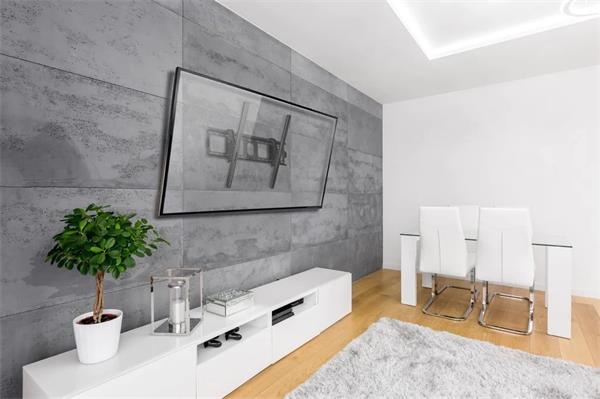 ONKRON TV náklopný držiak na stenu, 55 až 100", VESA 800x600 mm, max 75 kg, čierny 