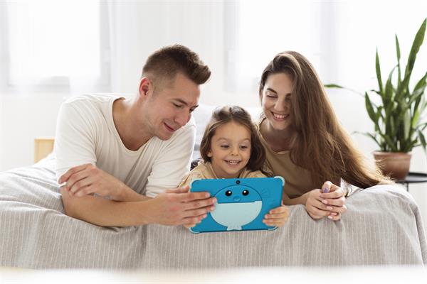 THOMSON TEO KID 10" Detský tablet, IPS 1280*800 HD/ Quad Core/ 2GB/32GB/Wifi/BTTH, Mikro SD az 256G, USB C, Android 13 
