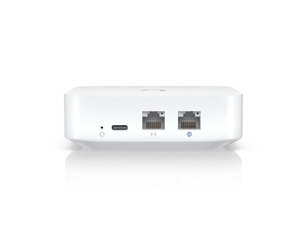 Ubiquiti UniFi gateway with a full suite of advanced routing and security features 