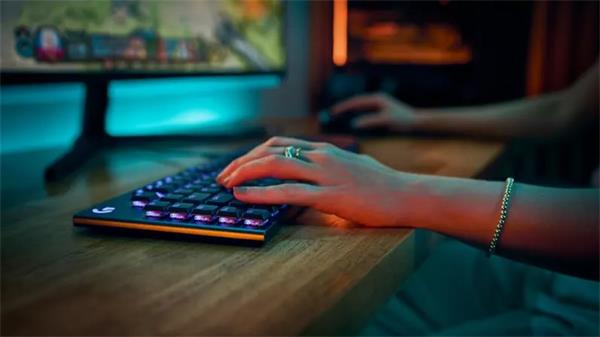 Logitech® G515 TKL - Wired Gaming Keyboard - BLACK-US INT&quot;L-USB-TACTILE 