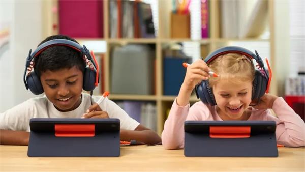 Logitech® Zone Learn headset USB-C ON EAR 