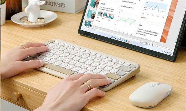 ASUS Marshmallow KW100 Copilot version - bezdrôtová klávesnica, Oat Milk, CZ/SK 