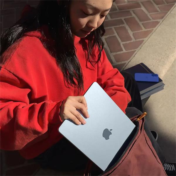 MacBook Air 13" Apple M4 10C CPU 8C GPU 16GB 256GB Midnight SK 