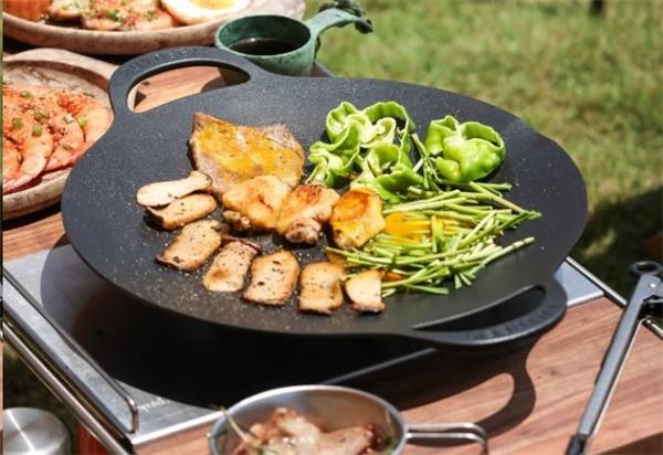 BUYDEEM Hliníková grilovacia nepriľnavá panvica 36 cm, model CP102, farba čierna 