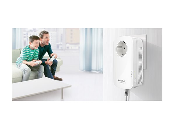 TP-LINK TL-PA8010PKIT AV1300 Passthrough Powerline Kit, Qualcomm,  1 Gigabit Port,1300Mbps Powerline  