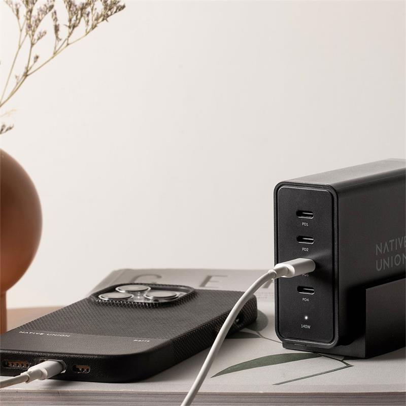Native Union Fast Desktop PD 3.1 140W Wall Charger – Black 