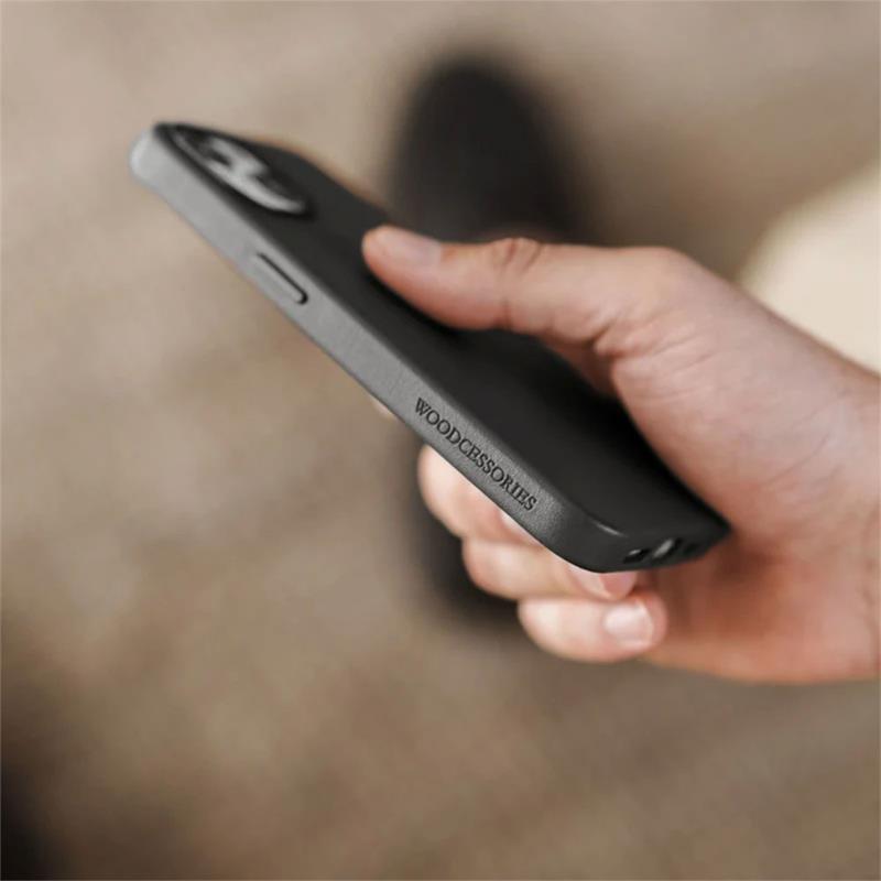 Woodcessories kryt Bio Leather Case MagSafe pre iPhone 15 - Black 