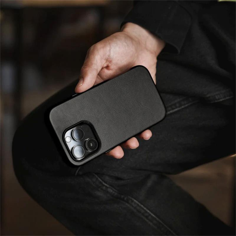 Woodcessories kryt Bio Leather Case MagSafe pre iPhone 15 Pro Max - Black 