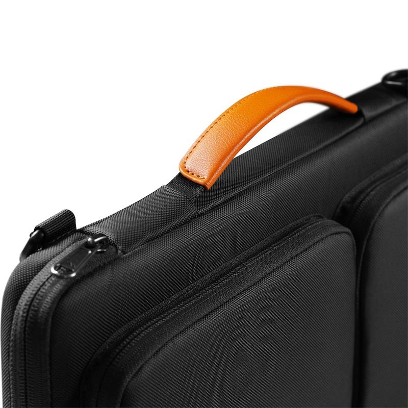 tomtoc Messenger - 16" MacBook Pro 2019, čierny 
