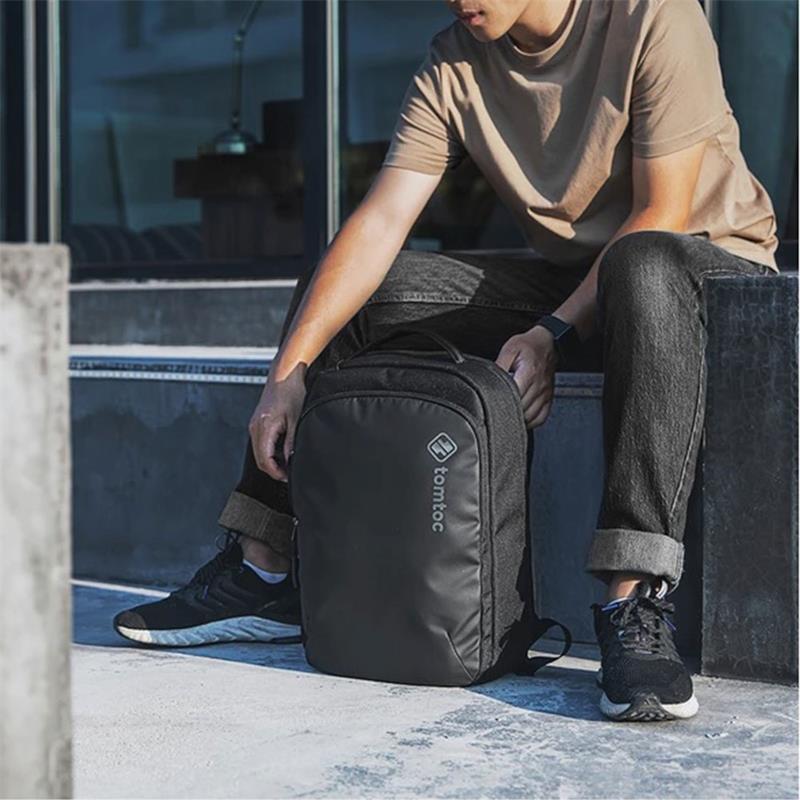 TomToc batoh H62 Premium Urban Backpack pre Macbook Pro 16" - Black 