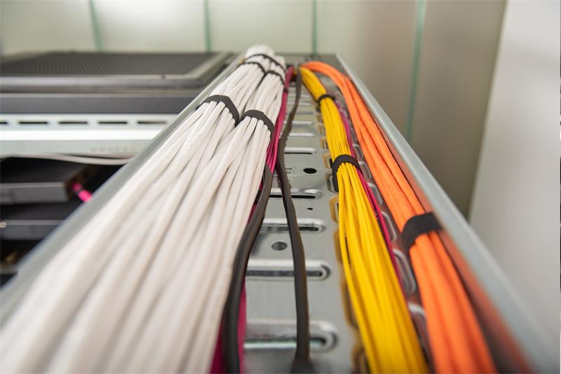 DIGITUS kábel Cat5e F/UTP, drôt, 100MHz Eca (PVC), AWG 24/1, 305m box, šedý 