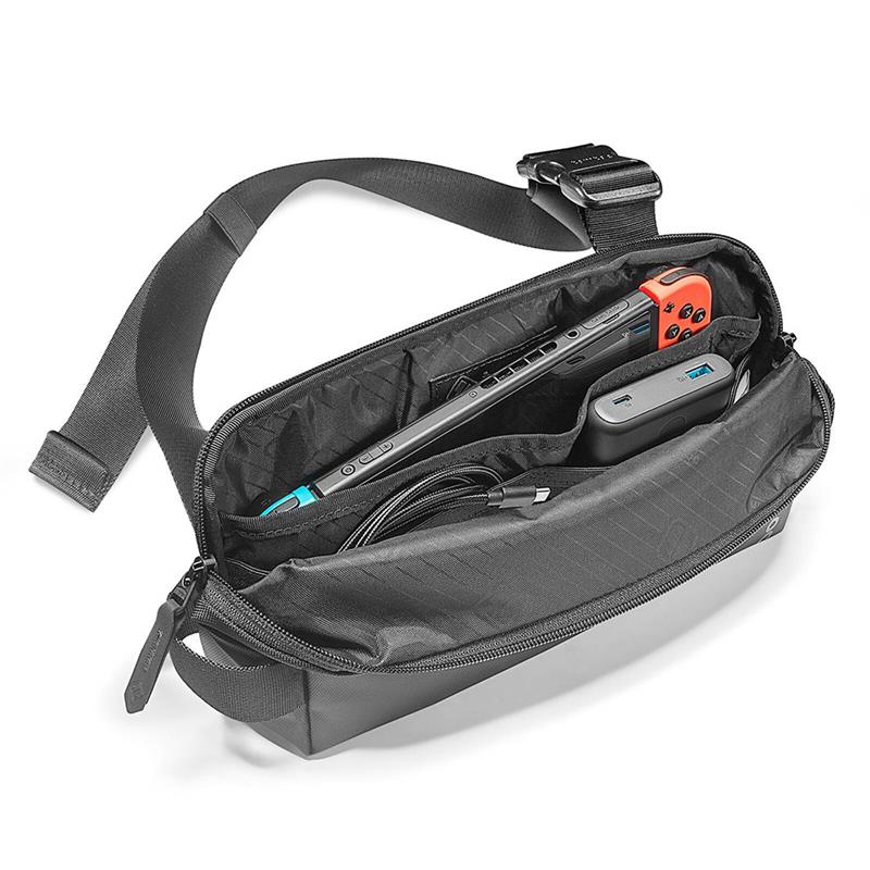 TomToc taška Explorer T21 Sling Bag S - Black 