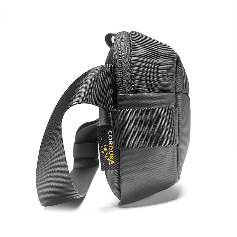 TomToc taška Explorer T21 Sling Bag S - Black 