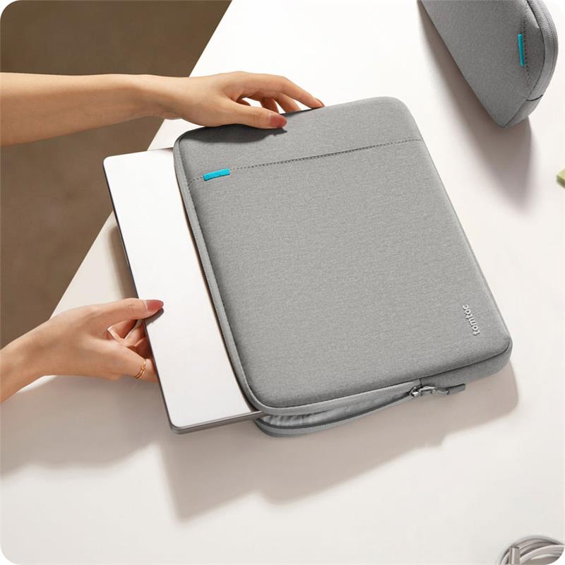 Tomtoc puzdro Recycled Sleeve with Pouch pre Macbook Air 13" M1/M2/M3/M4 - Dark Gray 