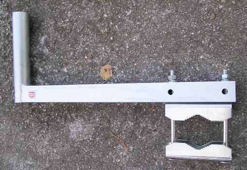CSAT   KBV500+2Z5M   konzola na stožiar dľžka 22cm - odsadenie 50cm 