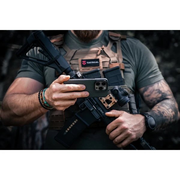 Tactical MagForce Aramid Kryt Apple iPhone 16 Pro Max čierny 