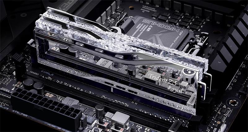 G.SKILL 32GB kit DDR5 7600 CL36 Trident Z5 Royal silver 