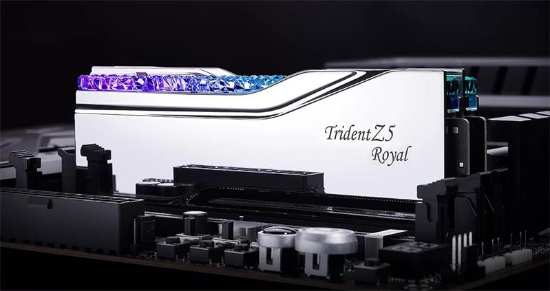 G.SKILL 32GB kit DDR5 7600 CL36 Trident Z5 Royal silver 