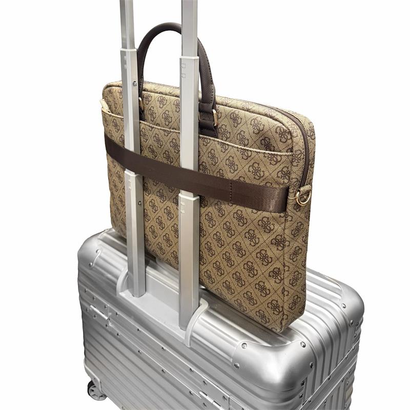 Guess PU 4G Metal Logo Brašna na MacBook 16" hnědá 