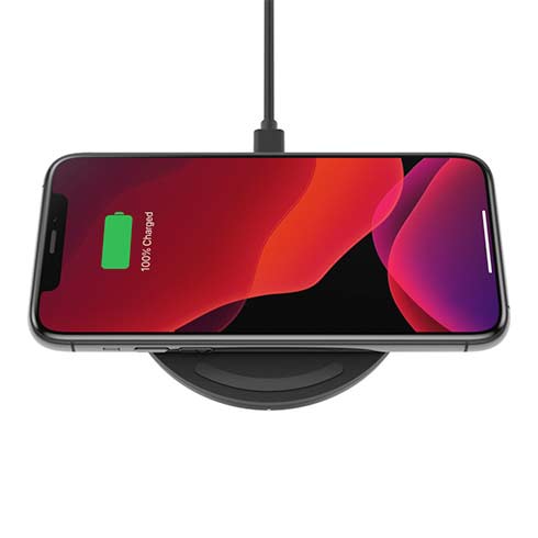 BELKIN 10W bezdrôtová nabíjačka so zdrojom a káblom, čierna 