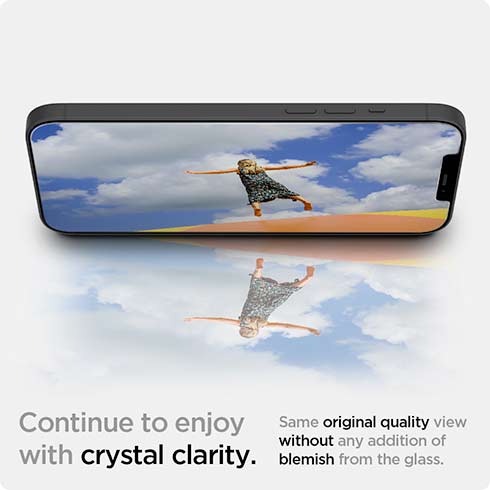 Spigen ochranné sklo GLAS.tR Slim HD pre iPhone 12/12 Pro - Clear 