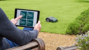 BOSCH Robotická kosačka Indego M 700 