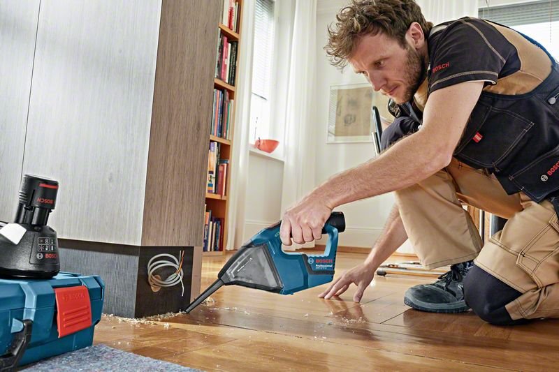 BOSCH Akumulátorový vysávač GAS 12V, solo 