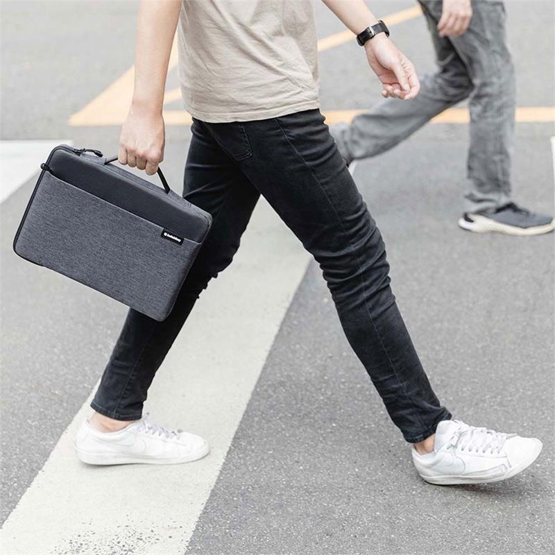 SwitchEasy puzdro Urban Sleeve pre MacBook Pro 16" M1/M2/M3/M4 - Black 