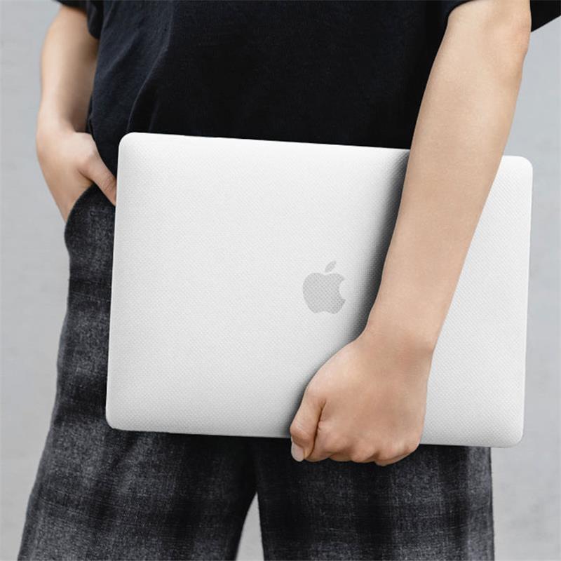 SwitchEasy Touch Protective Case pre MacBook Air 13" M2 2022 - Transparent White 